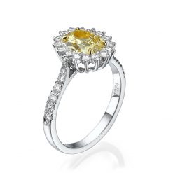 טבעת הנסיכה דיאנה עם יהלום צהוב