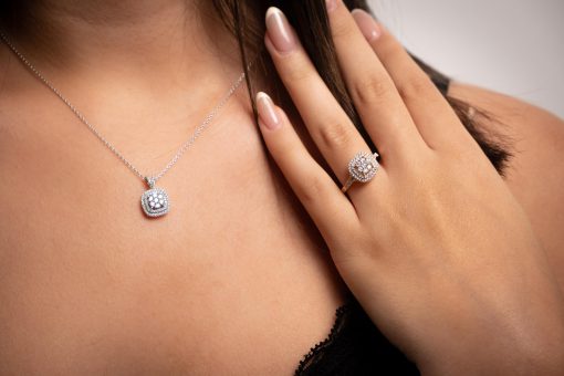 טבעת שתי שורות יהלומים בצורת קושן