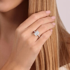 טבעת יהלום רדיאנט מרכזי ויהלומי מרקיזה ועגולים – 3.46 קראט 💎