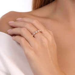 טבעת בצורת מרקיזה עם יהלומים עגולים – 0.47 קראט 💎