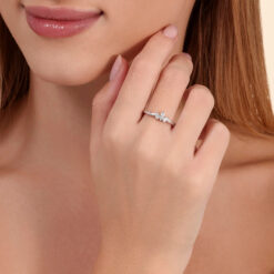 טבעת עם מרקיזה וטיפה – 0.27 קראט 💎